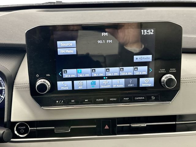 Used 2023 Mitsubishi Outlander SEL AWD/4WD image 14