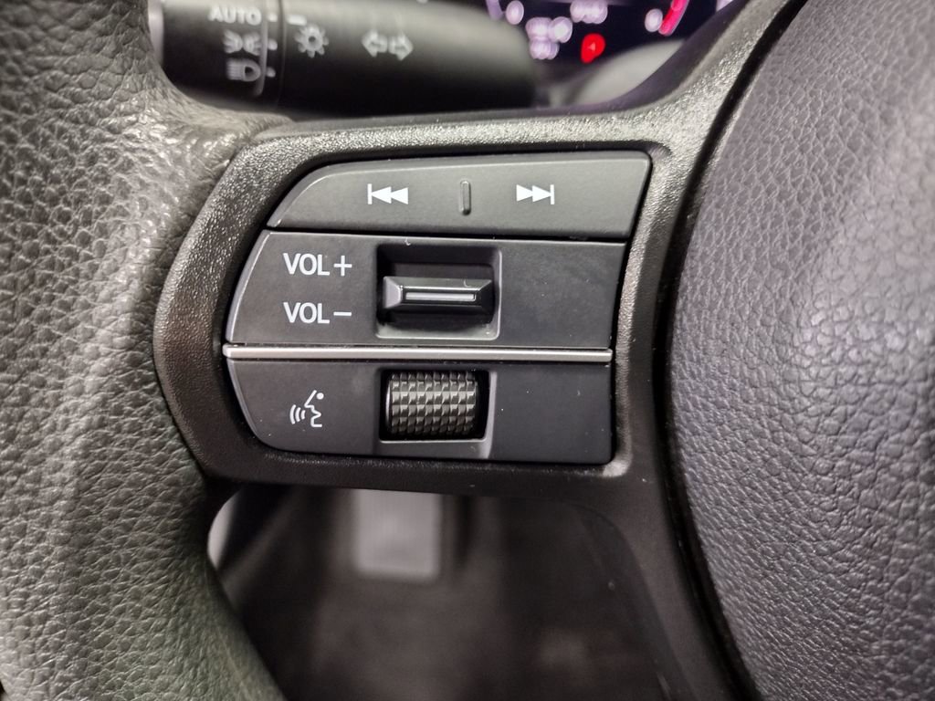 Used 2023 Honda Accord LX image 22