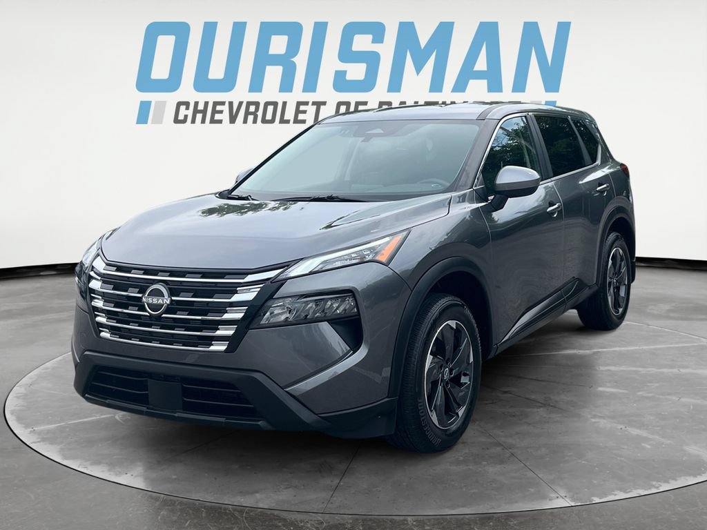 Used 2025 Nissan Rogue SV AWD/4WD image 2
