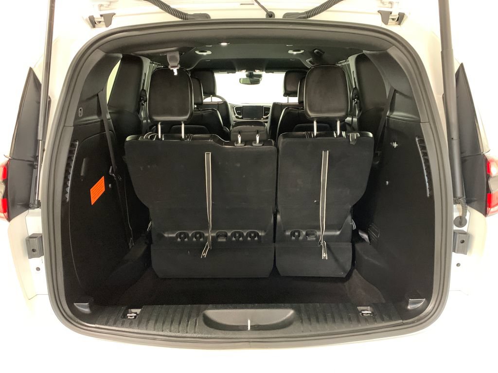 Used 2025 Chrysler Pacifica Select FWD image 23