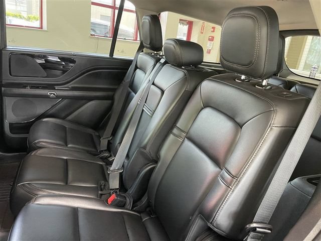 Used 2023 Lincoln Aviator AWD image 30