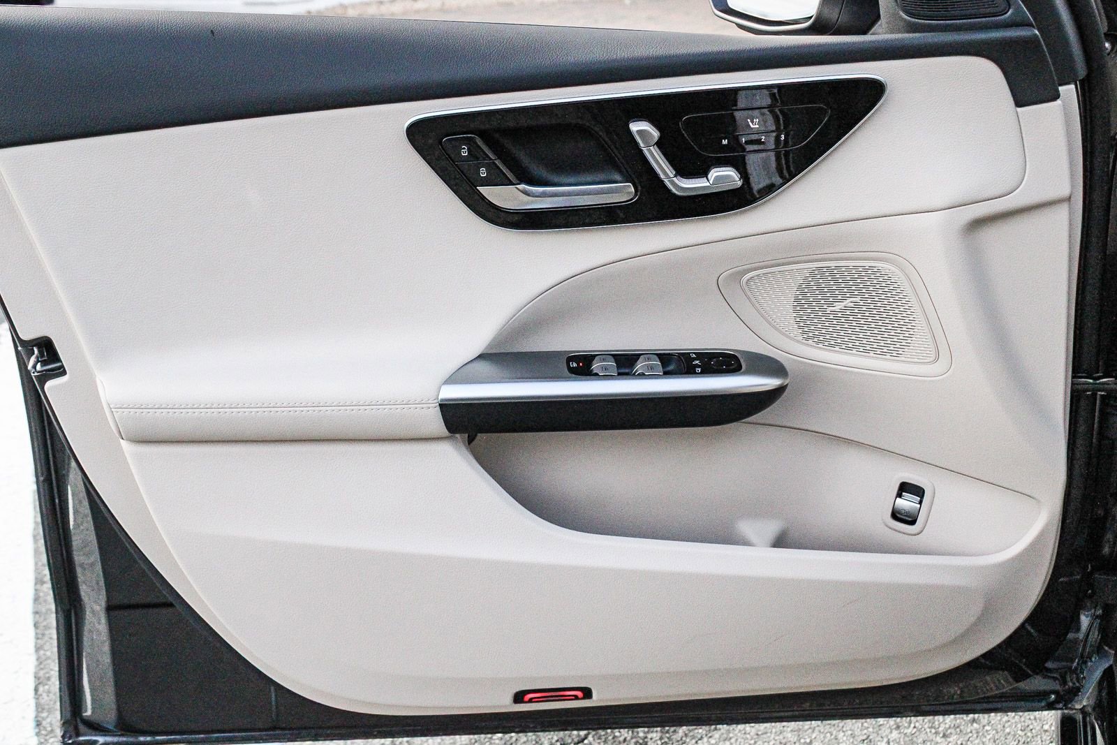 Certified 2025 Mercedes-Benz C 300 4MATIC Sedan image 21