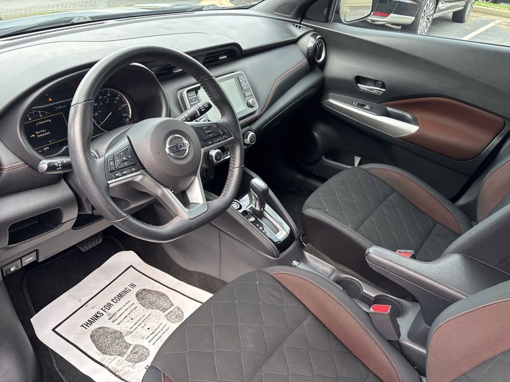 Used 2020 Nissan Kicks SR w/ Exterior Package image 10