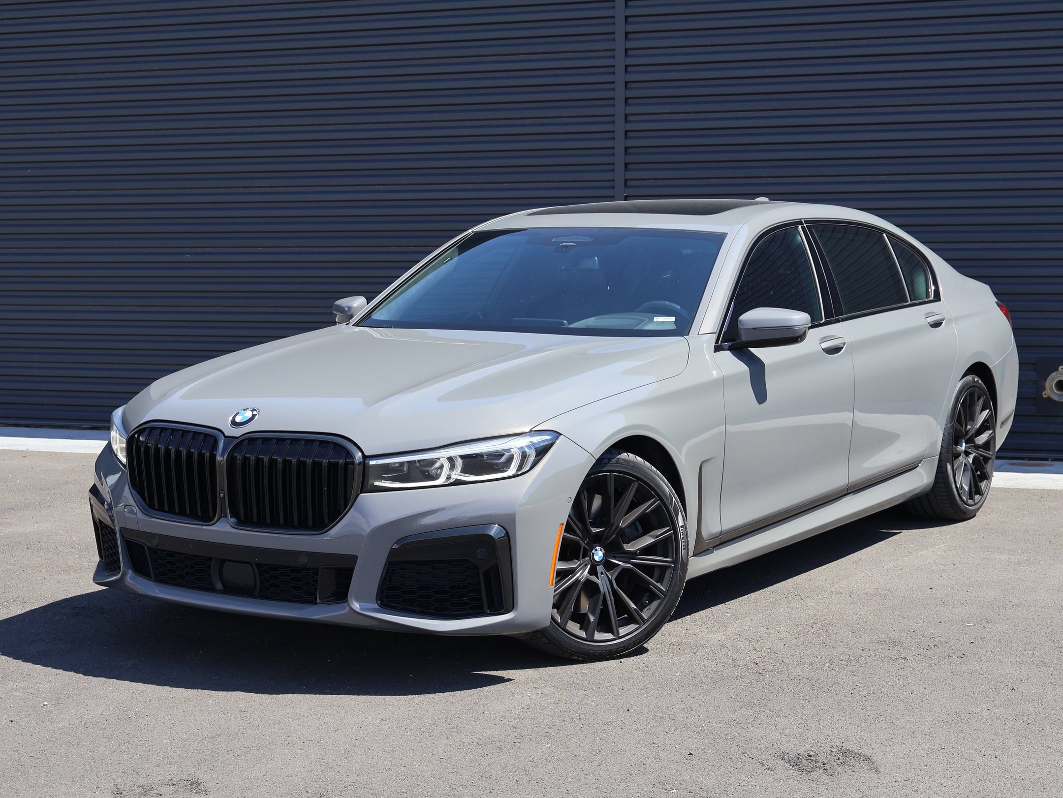 Used 2022 BMW 750i xDrive w/ Autobahn Package