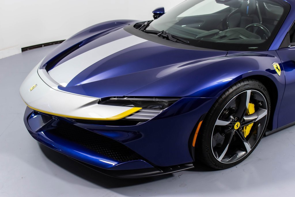 Certified 2022 Ferrari SF90 Spider image 31