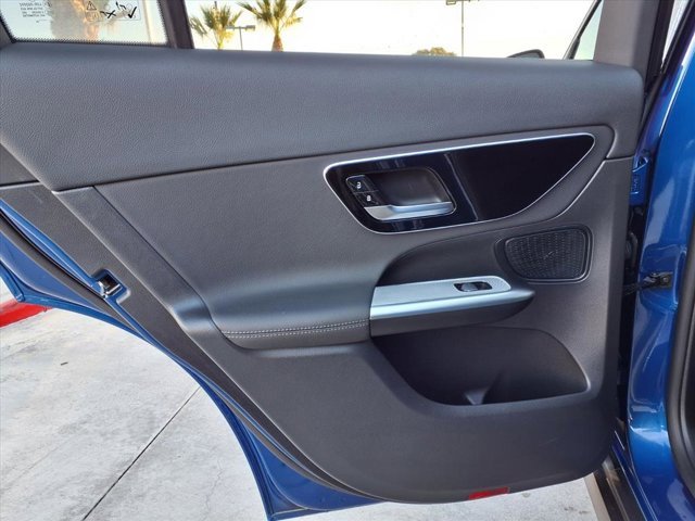 Used 2025 Mercedes-Benz GLC 300 image 17