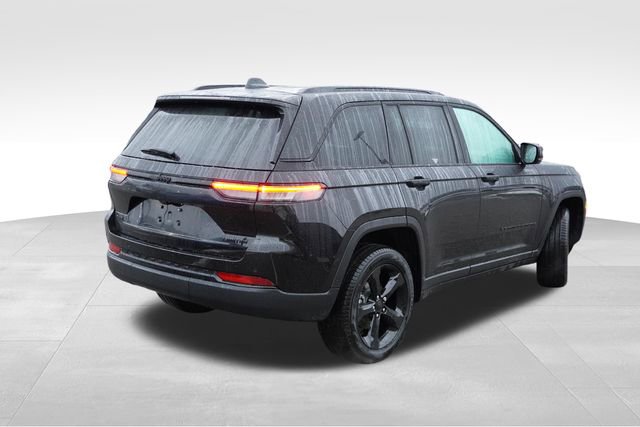 New 2025 Jeep Grand Cherokee Limited w/ Black Appearance Package image 3