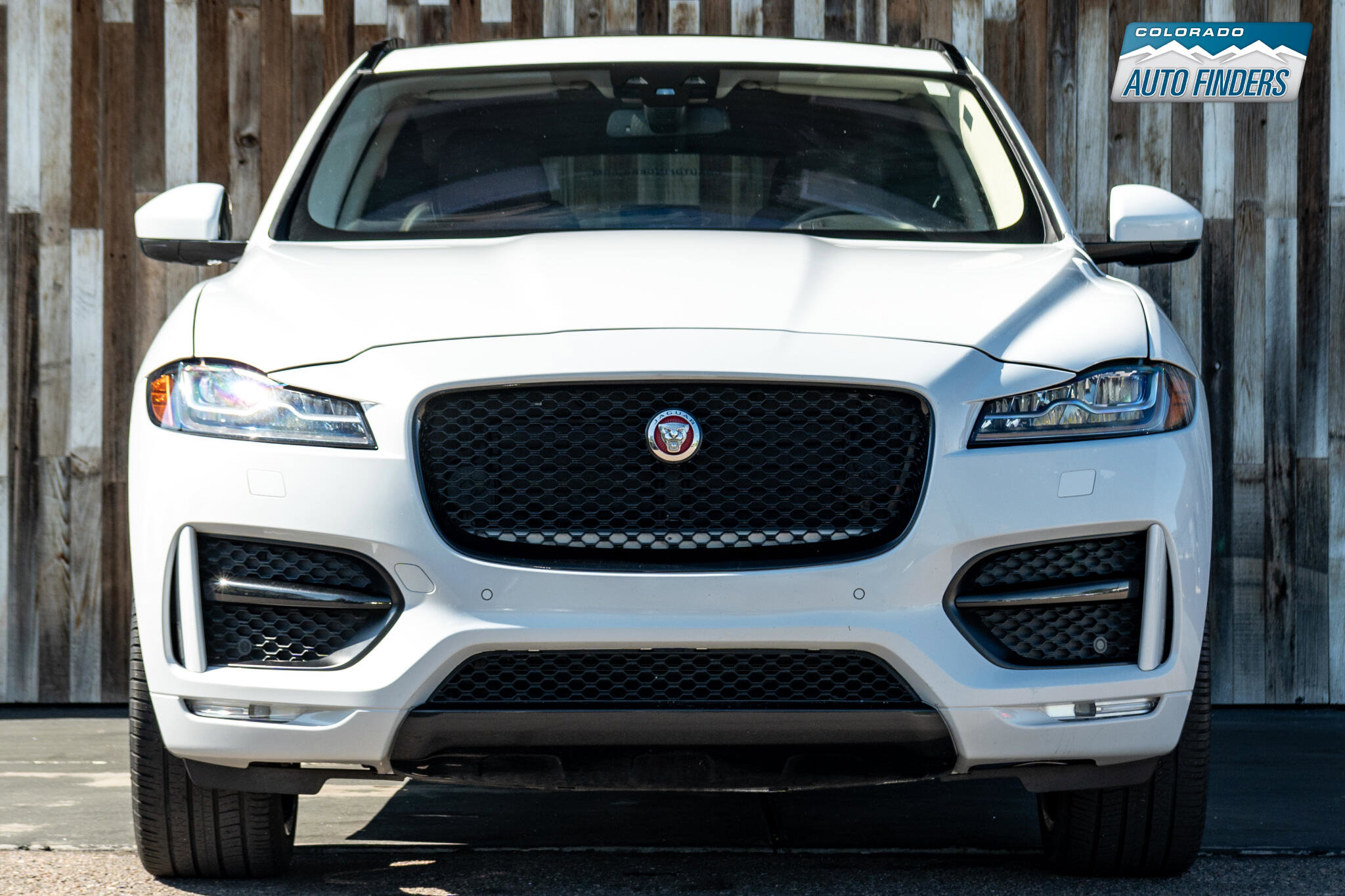 Used 2018 Jaguar F-PACE R-Sport image 5