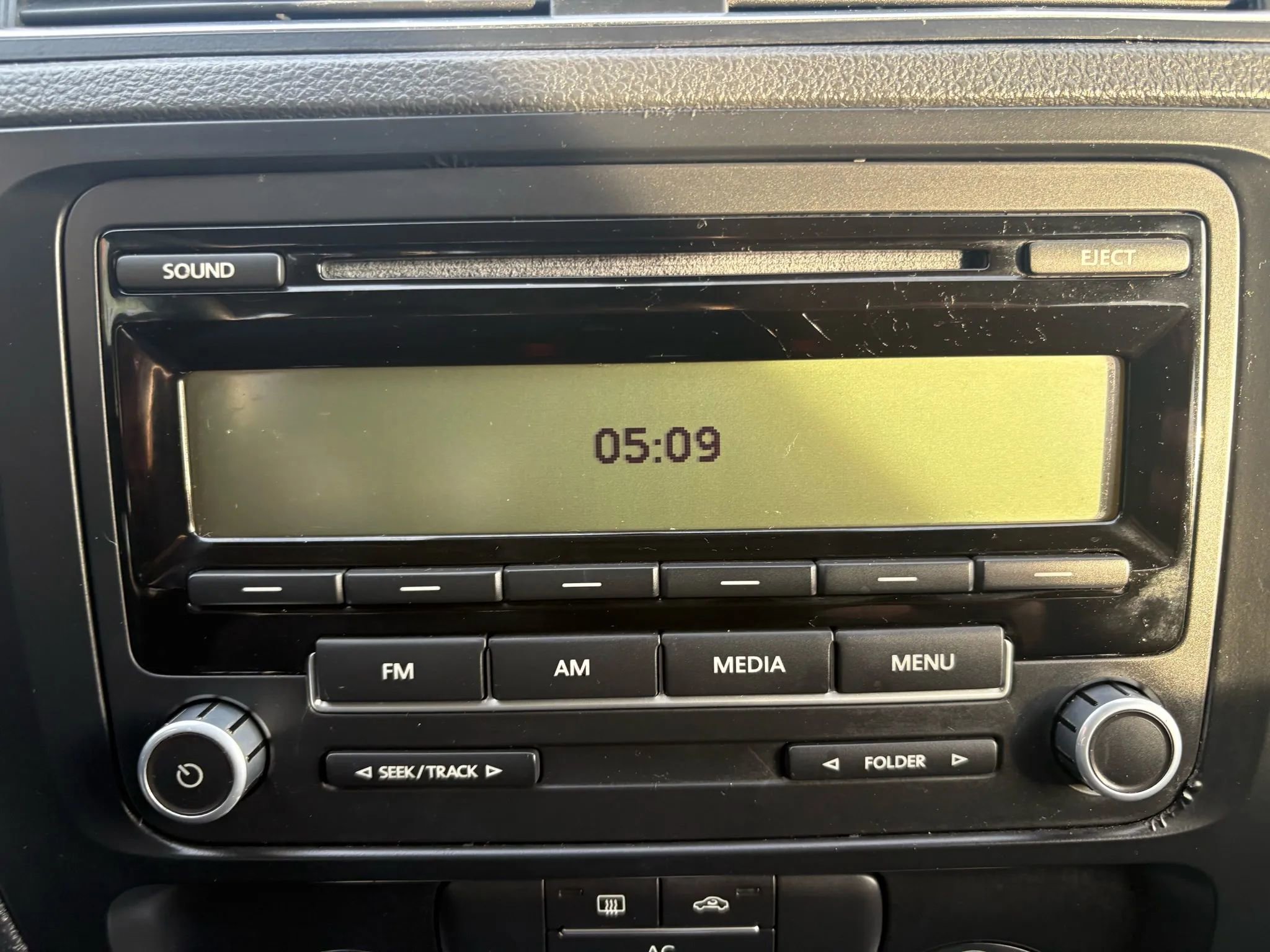 Used 2011 Volkswagen Jetta SE image 14