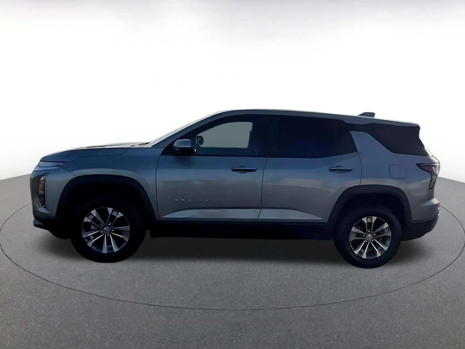 Used 2025 Chevrolet Equinox LT image 8