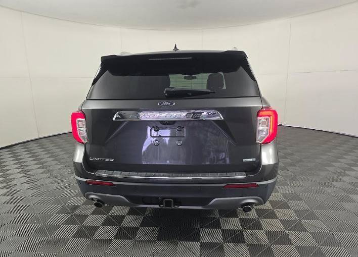 Used 2020 Ford Explorer Limited w/ Class III Trailer Tow Package AWD/4WD image 5