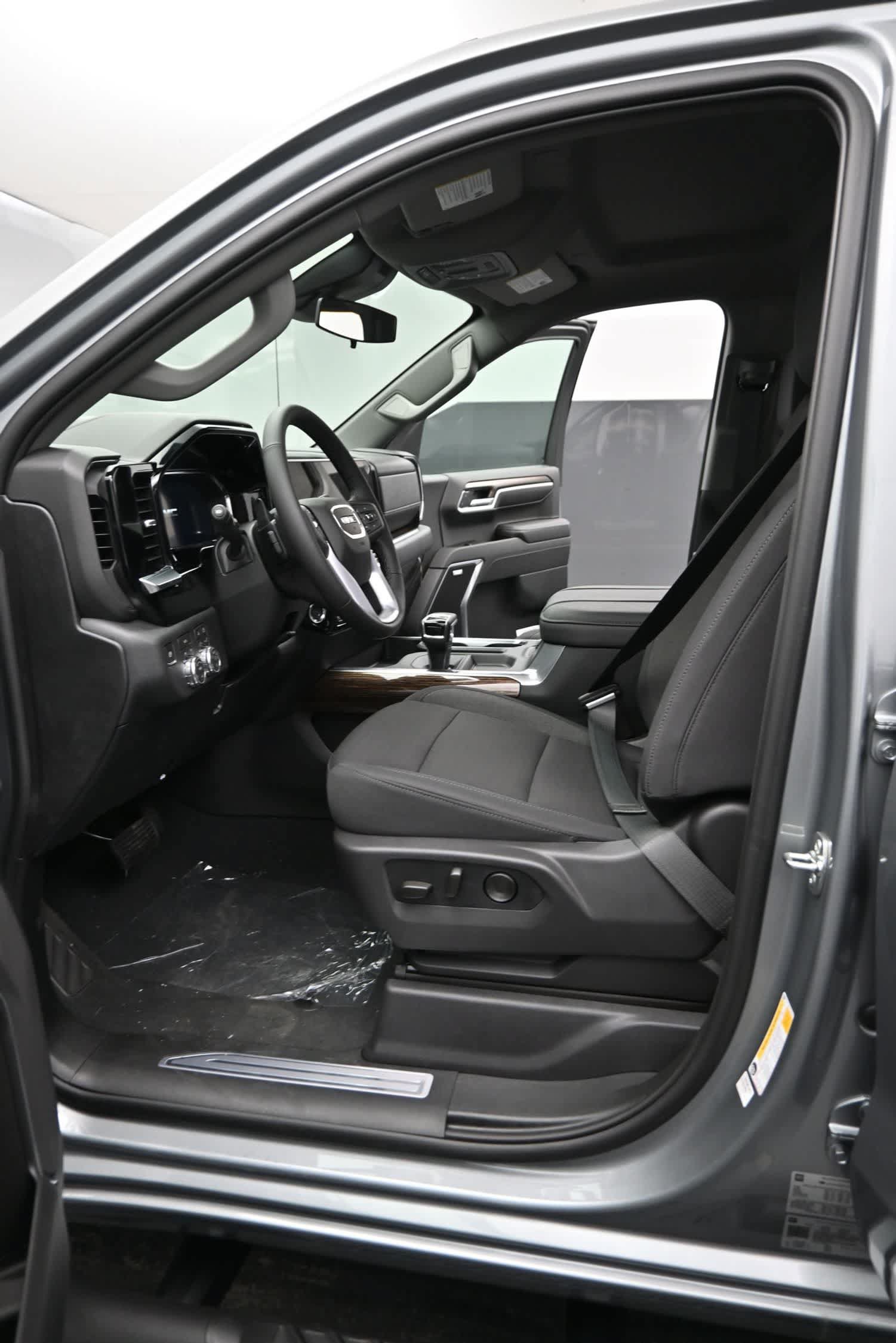 New 2026 GMC Sierra 1500 Elevation w/ Preferred Package AWD/4WD image 16