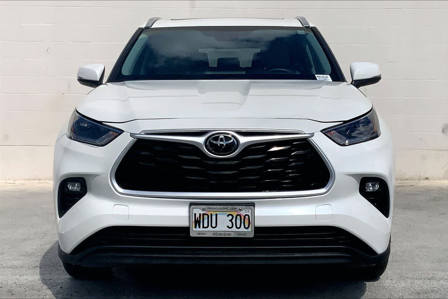 Used 2021 Toyota Highlander XLE FWD image 6