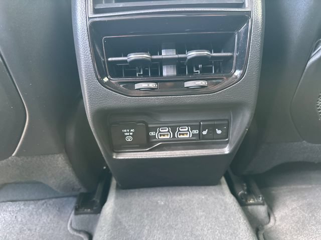 Used 2023 Jeep Grand Cherokee 4WD 4xe image 34