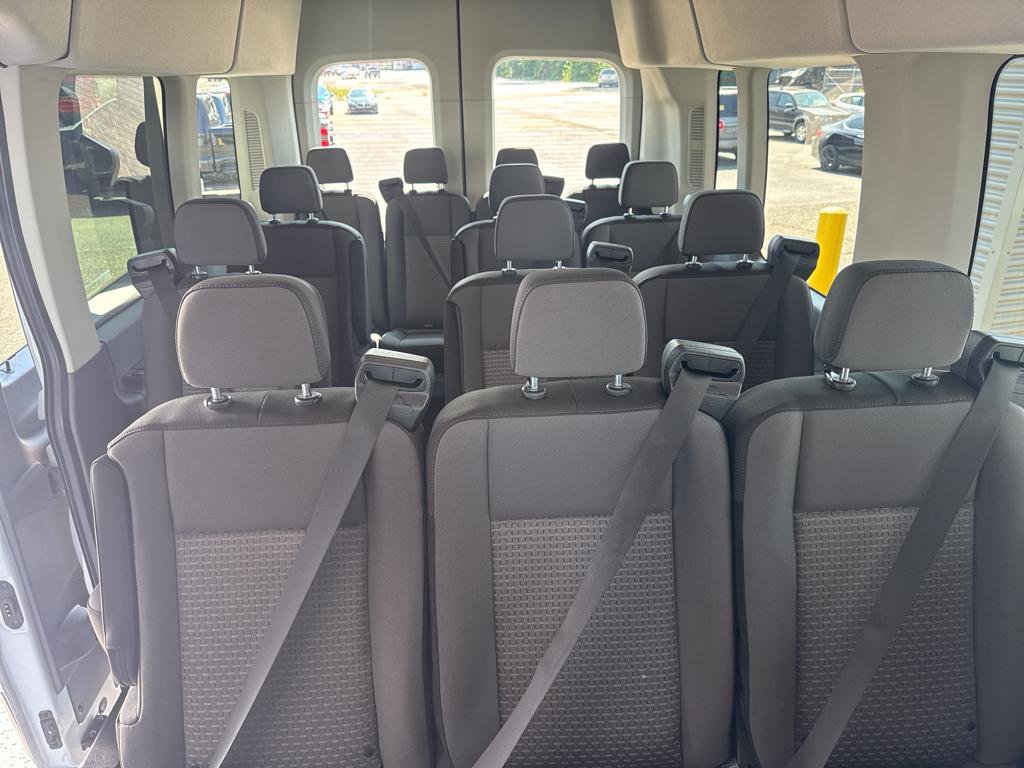 Used 2024 Ford Transit 350 XLT RWD image 26