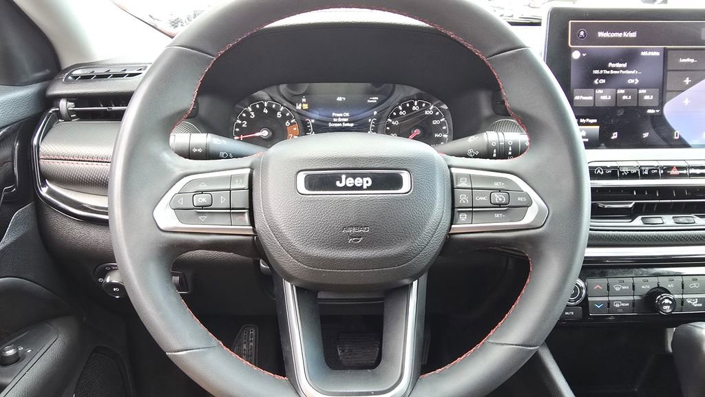 Used 2022 Jeep Compass Trailhawk image 24