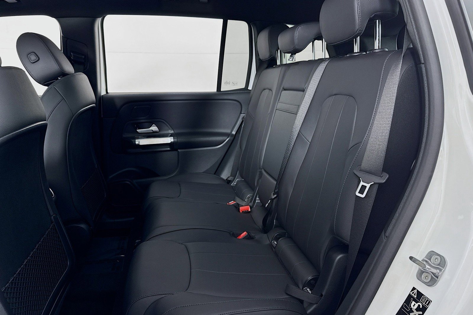 New 2026 Mercedes-Benz GLB 250 image 7