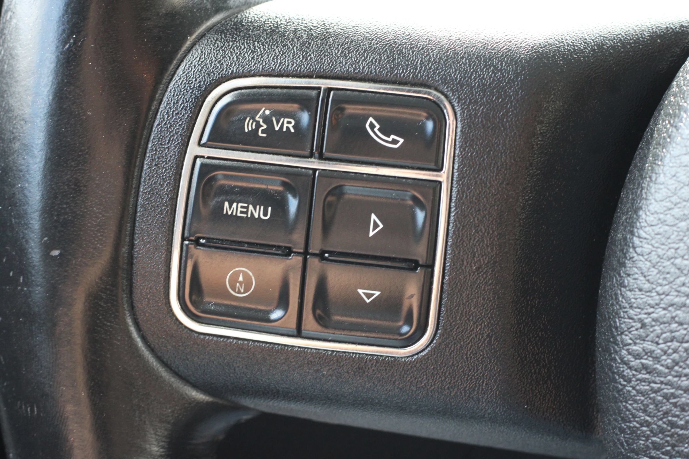 Used 2012 Jeep Wrangler Unlimited Sahara w/ Dual Top Group AWD/4WD image 16