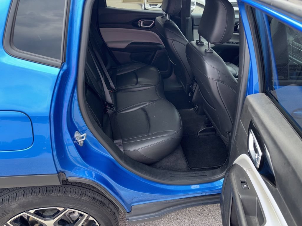 Used 2025 Jeep Compass Limited AWD/4WD image 11