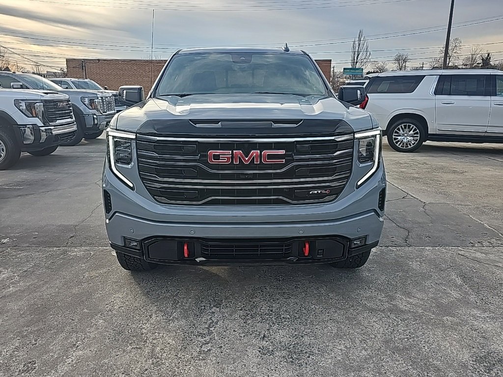 Certified 2025 GMC Sierra 1500 AT4 w/ AT4 Premium Package image 3