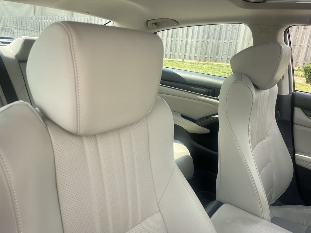 Used 2018 Honda Accord EX-L image 33