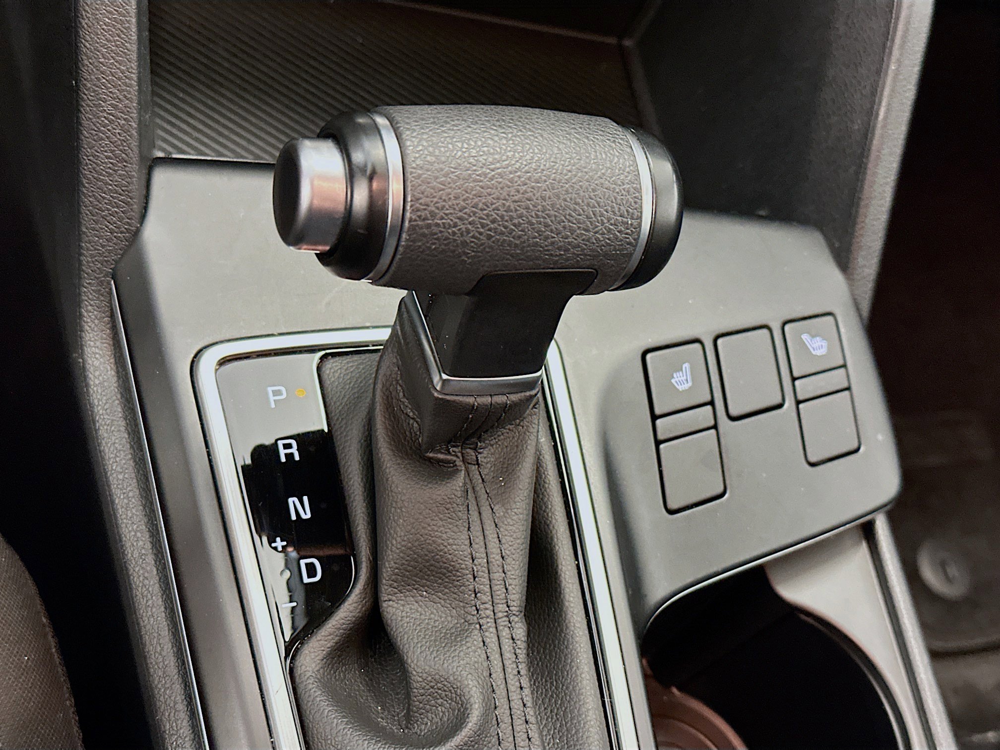 Used 2025 Kia Sportage LX image 24