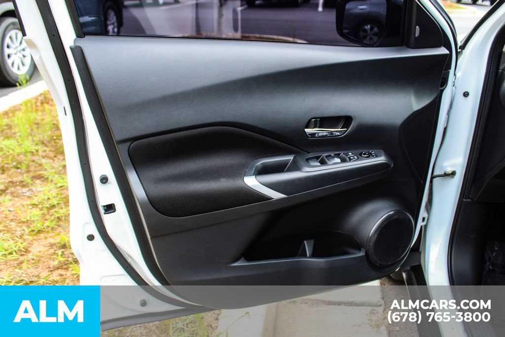 Used 2023 Nissan Kicks SV FWD image 35
