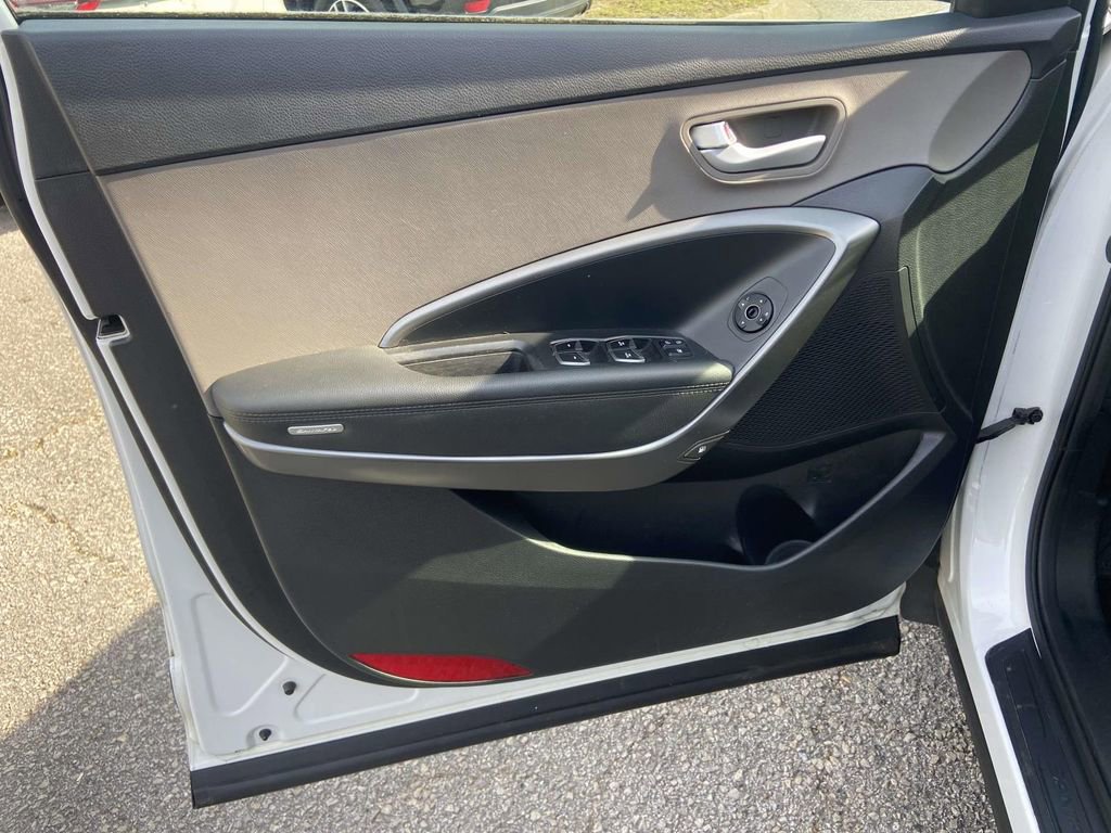 Used 2018 Hyundai Santa Fe Sport w/ 2.4L Value Package 02 FWD image 12