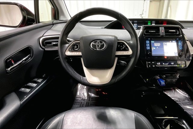 Used 2017 Toyota Prius Four w/ Advanced Technology Package FWD image 5