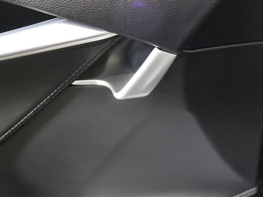 Used 2015 Tesla Model S 85D image 35