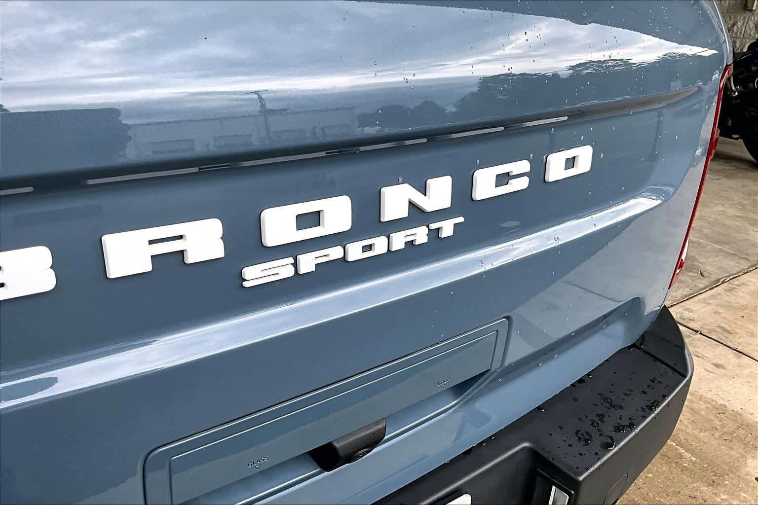 Used 2024 Ford Bronco Sport Outer Banks w/ Tech Package AWD/4WD image 31