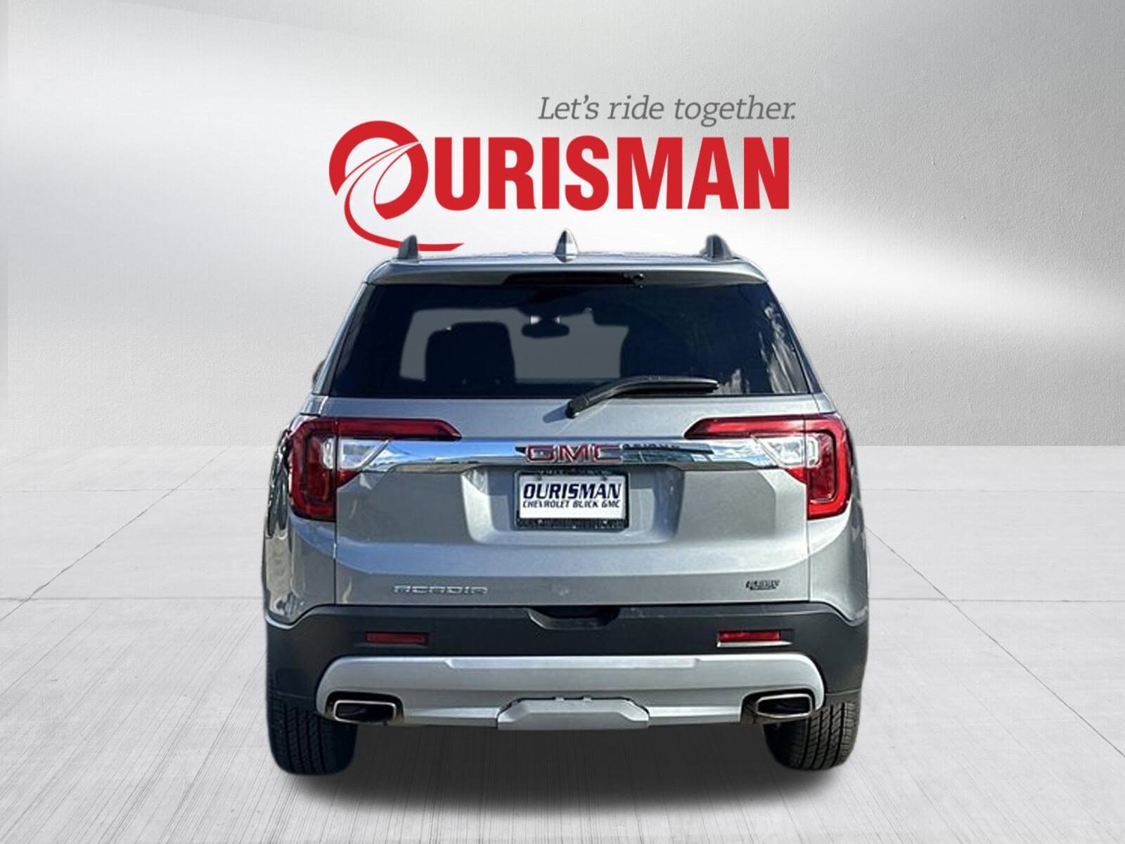 Certified 2023 GMC Acadia SLT image 3