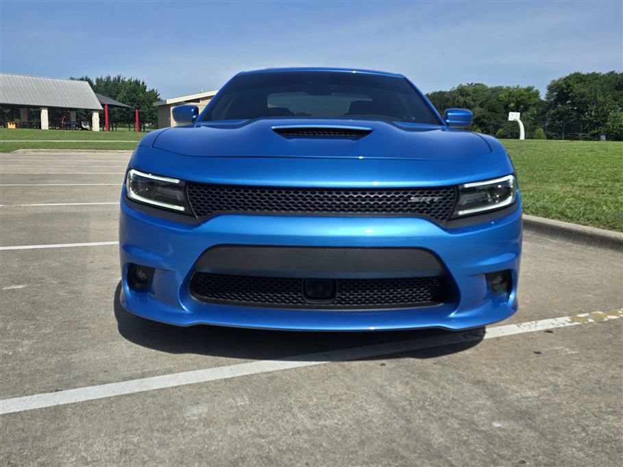 Used 2016 Dodge Charger SRT w/ Technology Group RWD image 5