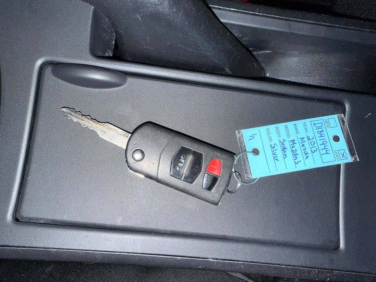 Used 2013 MAZDA MAZDA3 i SV w/ Convenience Pkg image 25