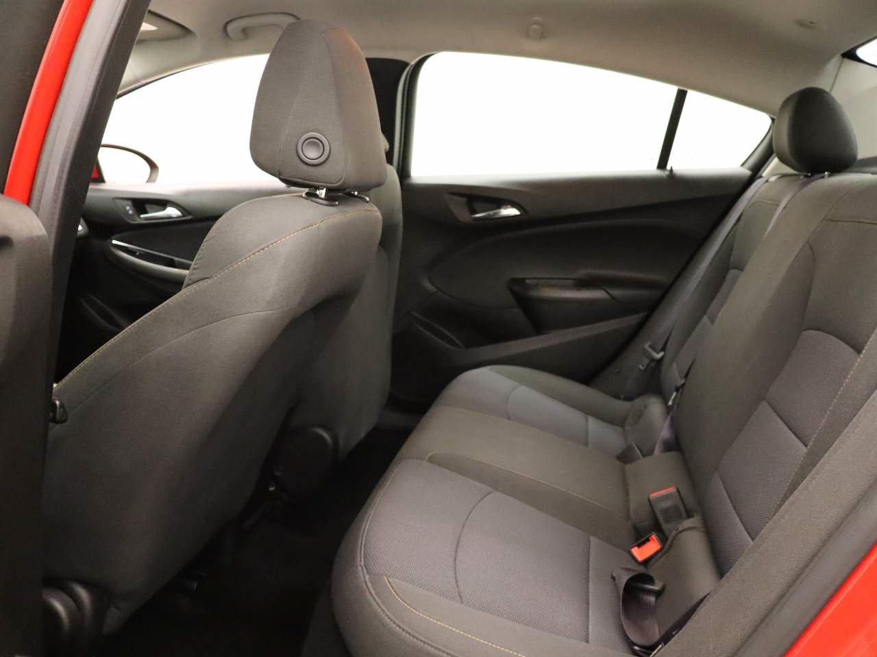 Used 2017 Chevrolet Cruze LS FWD image 16