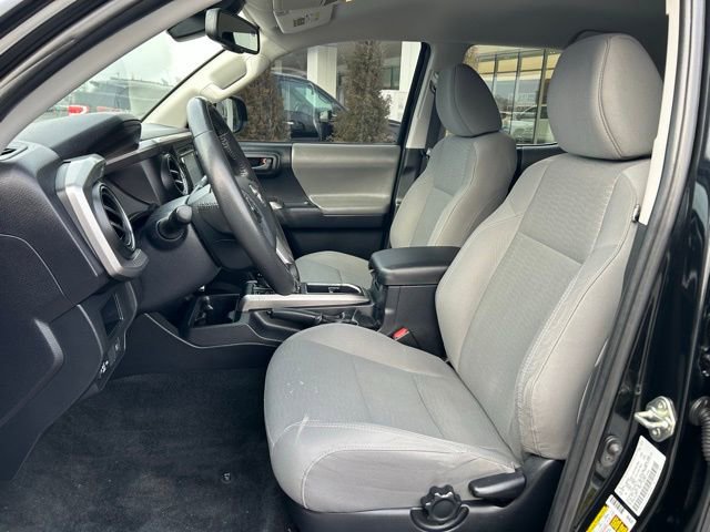 Used 2018 Toyota Tacoma SR5 image 16