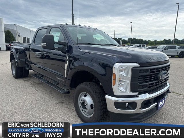 New 2025 Ford F350 XL image 1