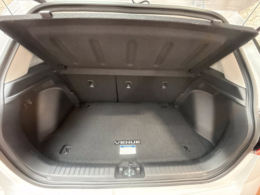 New 2026 Hyundai Venue SEL FWD image 9