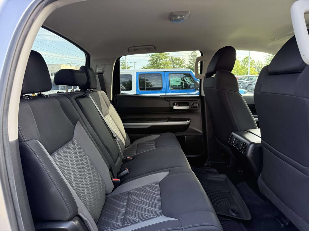 Used 2020 Toyota Tundra SR5 w/ SR5 Upgrade Package AWD/4WD image 15