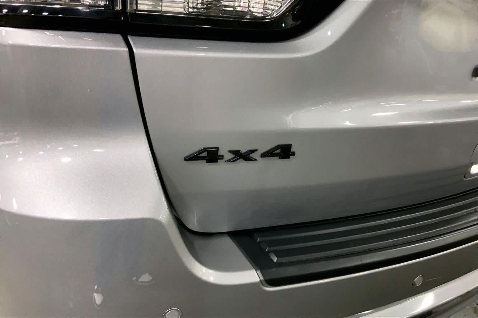 Used 2020 Jeep Grand Cherokee Altitude AWD/4WD image 31