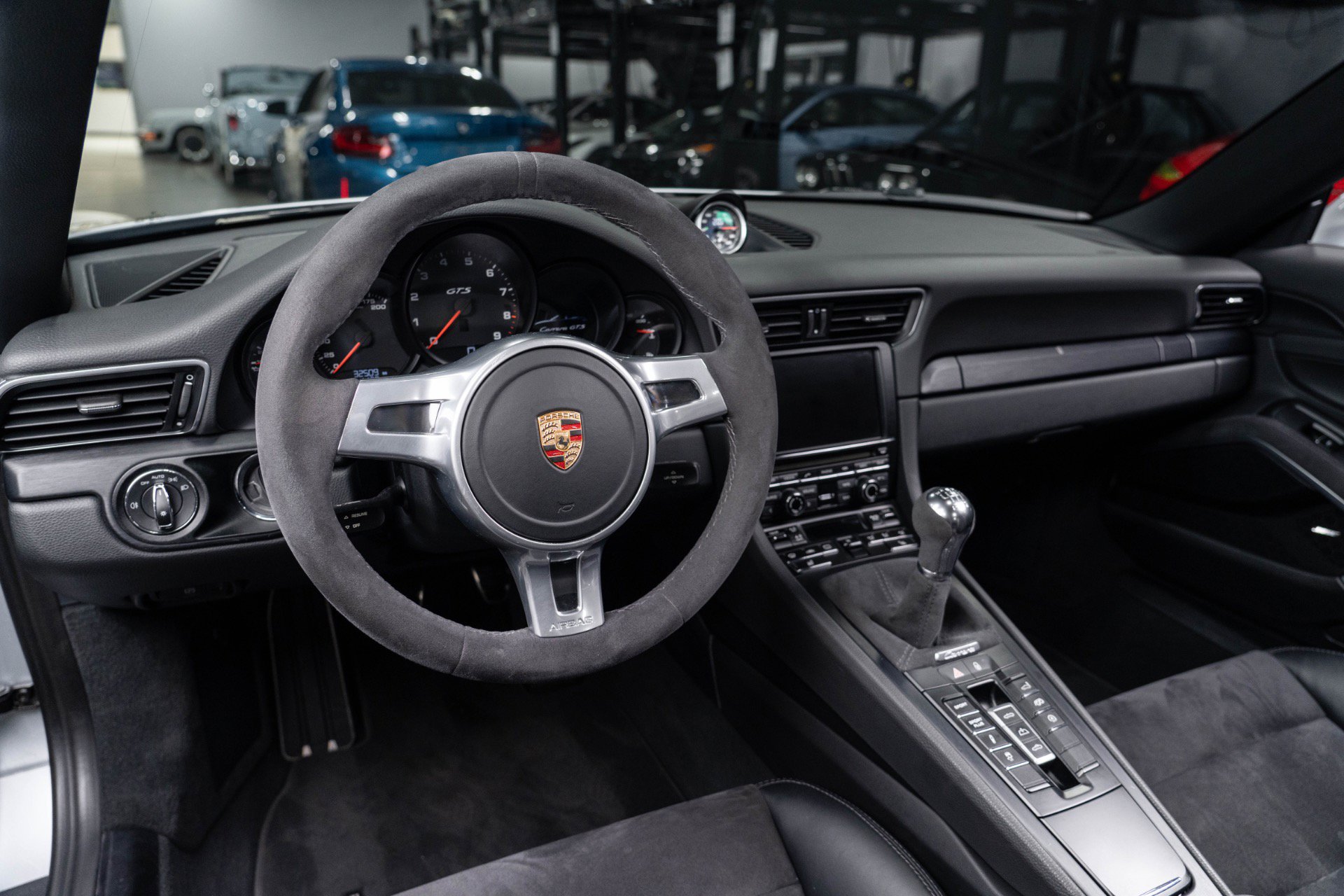 Used 2015 Porsche 911 Carrera GTS RWD image 50