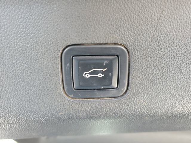 Used 2021 Chevrolet Tahoe Z71 w/ Z71 Off-Road Package image 31