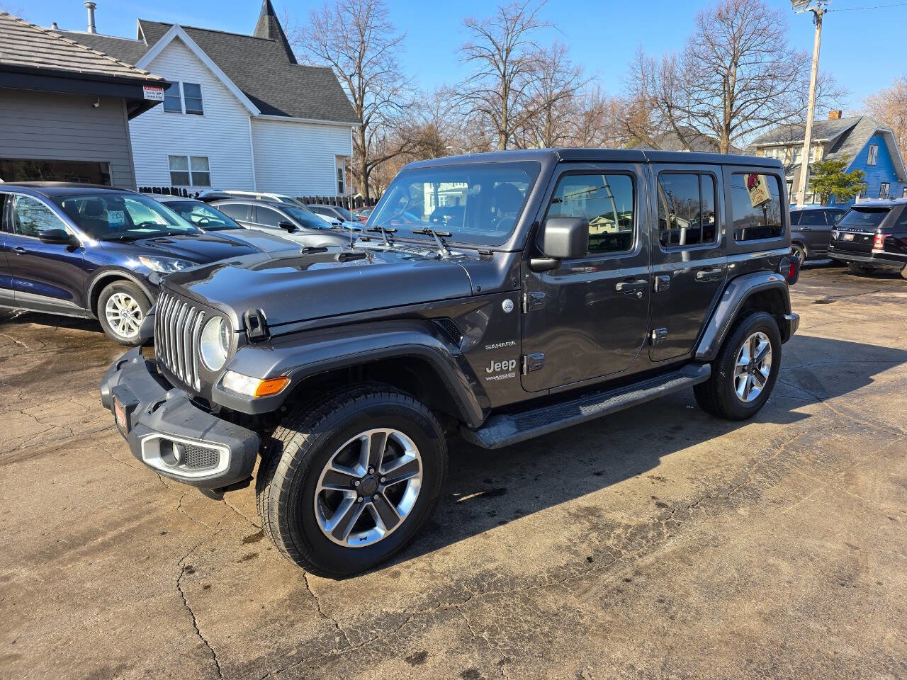Used 2019 Jeep Wrangler Unlimited Sahara image 2
