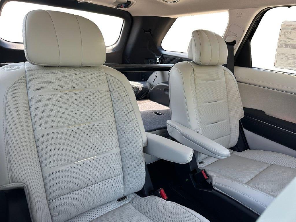 New 2026 Hyundai Palisade Calligraphy FWD image 22