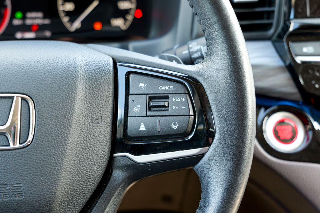 Used 2025 Honda Odyssey Elite image 46