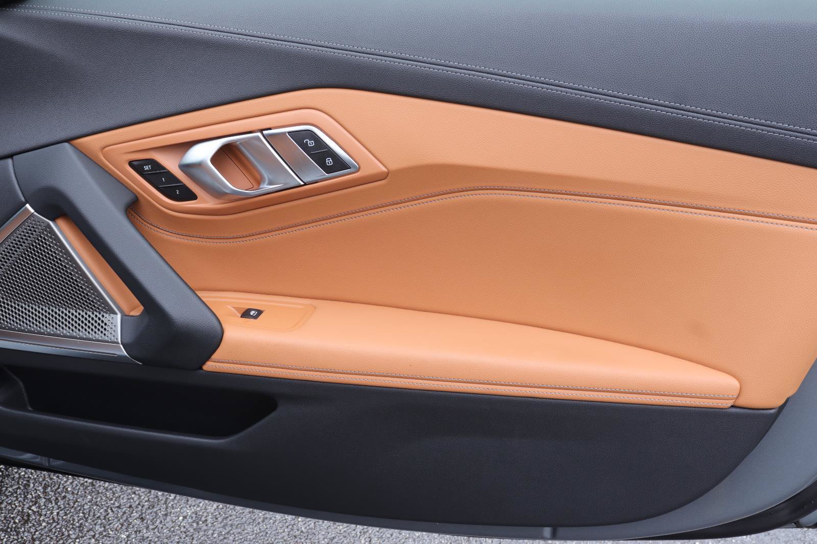 Used 2024 BMW Z4 M40i w/ Premium Package RWD image 14