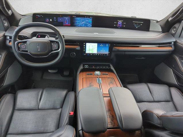 Used 2025 Lincoln Navigator L Black Label image 19