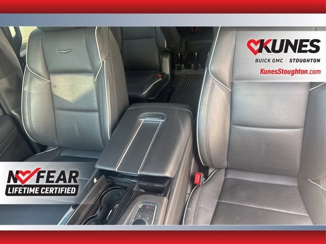 Used 2023 Cadillac Escalade ESV Sport AWD/4WD image 15