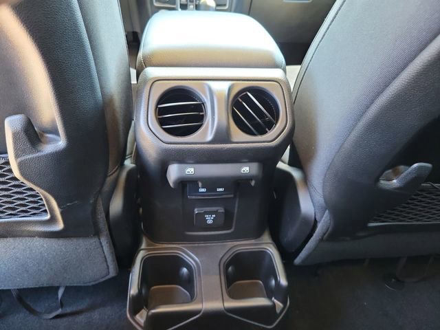 Used 2024 Jeep Gladiator Mojave w/ Technology Group AWD/4WD image 12