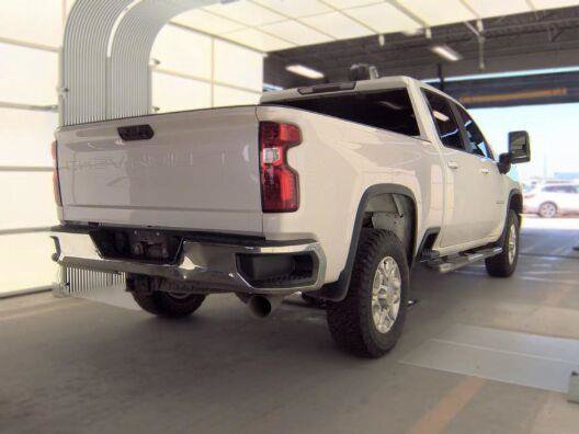 Used 2022 Chevrolet Silverado 3500 LT w/ Gooseneck/5TH Wheel Package AWD/4WD image 4